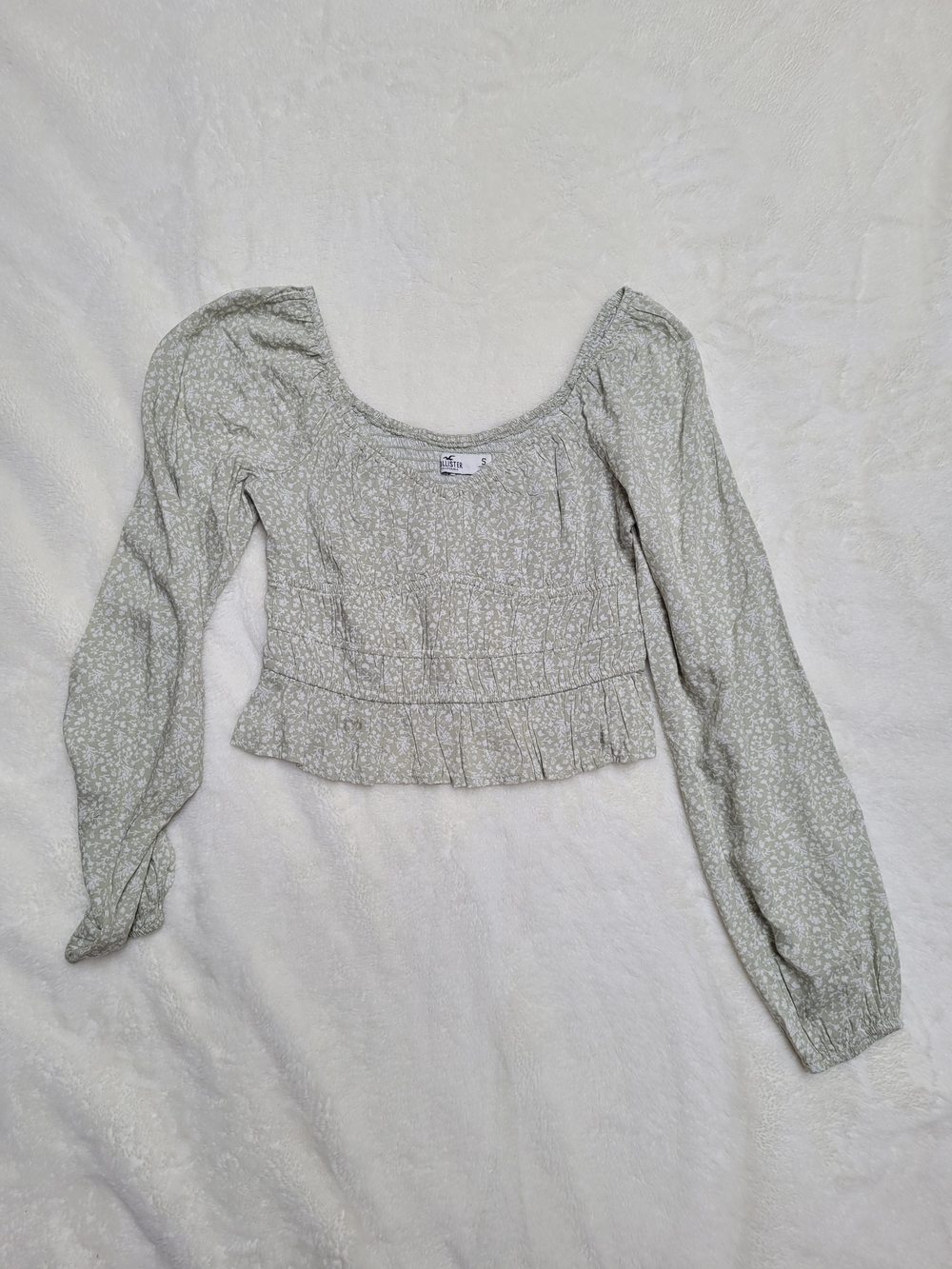 Hollister Sage Floral Square Neck Long Sleeve Crop Top